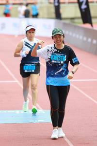 BIB: 1603
                            <button type="button" onclick="openModal(4646240)" class="btn btn-primary btn-sm float-right btn-popup" data-toggle="modal" data-target=".modal-high-quality">
                        <i class="fas fa-shopping-cart"></i> Add to Cart
                    </button>
                                            <button type="button" onclick="isThisMe(4646240, true)" class="btn btn-success btn-sm float-right btn-popup btn-isme hidden" data-toggle="tooltip" data-placement="bottom" title="นี่คือรูปของคุณใช่ไหม คลิกที่นี่เพื่อเอาเข้าอัลบั้ม">
                        <i class="fas fa-plus"></i> Add to album
                    </button>
                    <button type="button" onclick="isThisMe(4646240, false)" class="btn btn-warning btn-sm float-right btn-popup btn-isnotme hidden">
                        <i class="fas fa-ban"></i> Remove from album
                    </button>